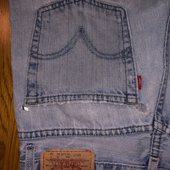 Vintage Levi’s 569 - Picture 3 of 3
